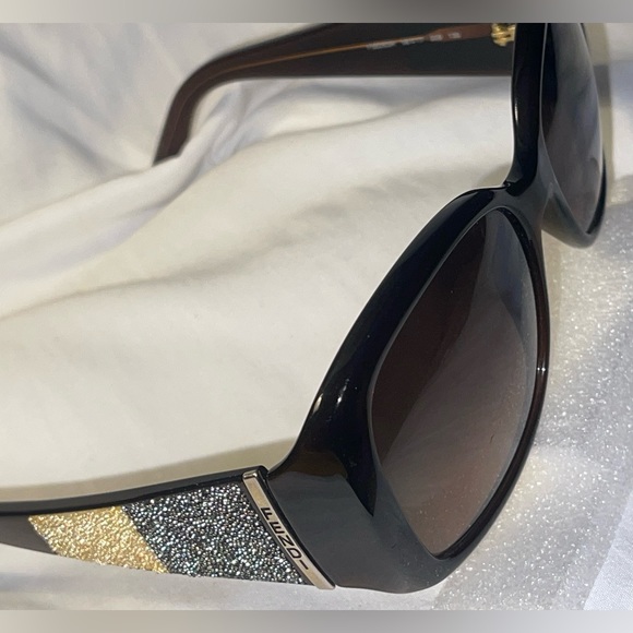 Fendi 😎 Sunglasses - Picture 9 of 10